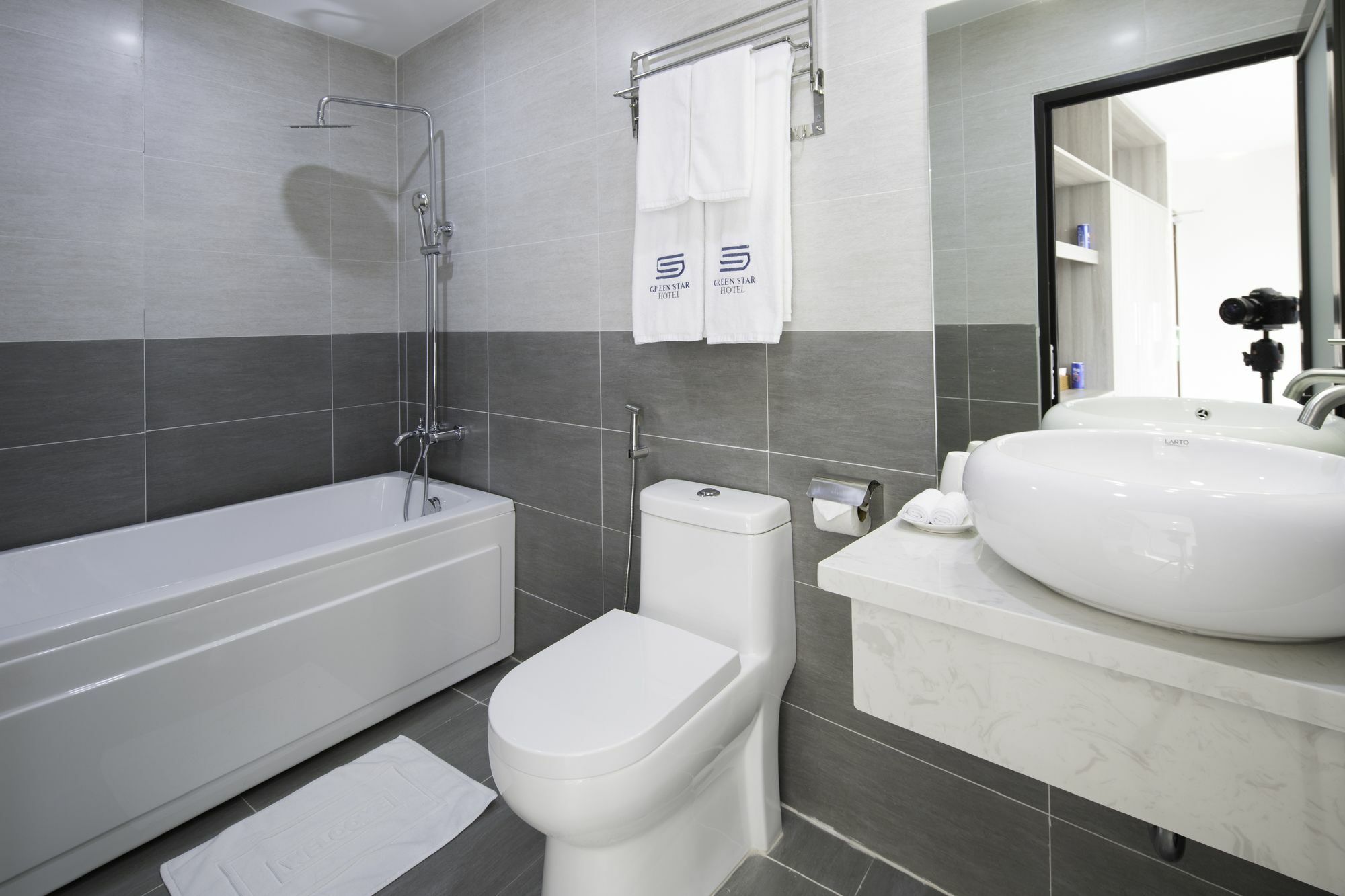 Green Star Hotel Ho Chi Minh City Exterior photo